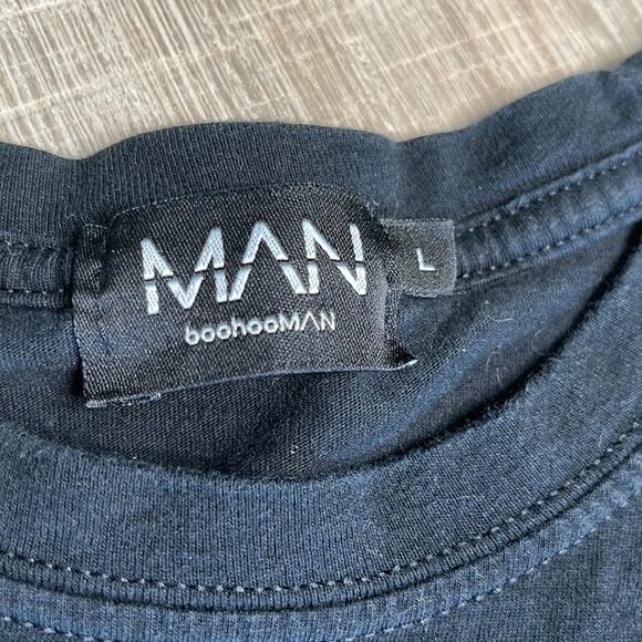 BOOHOO MAN Black ‘Original’ Short Sleeve Crew Neck T-Shirt Men’s Size Large - Picture 2 of 4